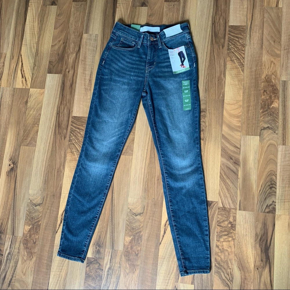 Signature By Levi Strauss & co gold skinny jeans
